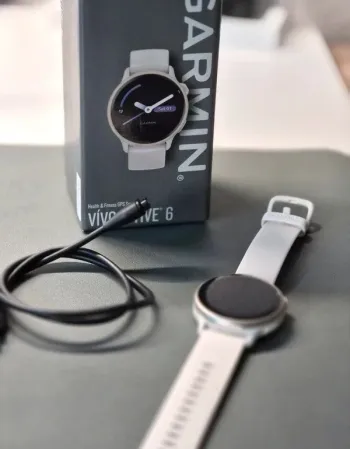 Used Garmin Vivoactive 6 bike — image 2 of 3