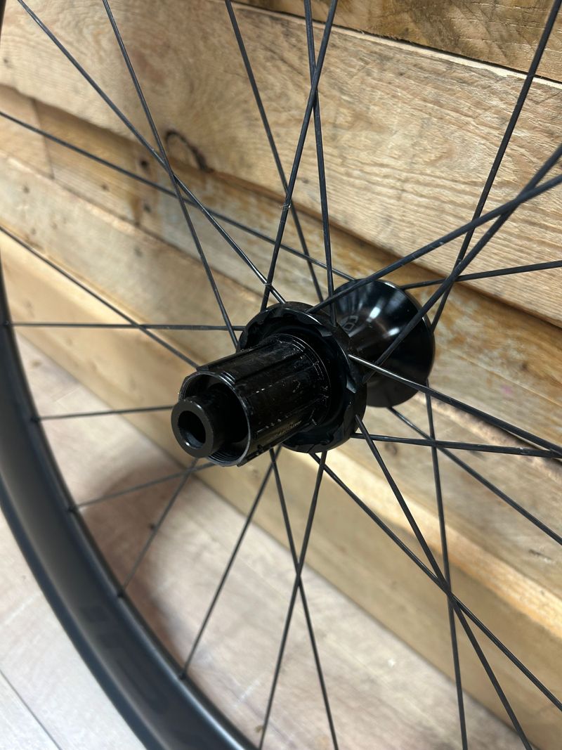 Used Roval Rapide CLX II 2025 bike — image 3 of 6