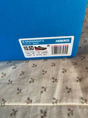 Used Asics Speedgoat 6 bike — image 11 of 12