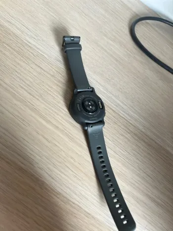 Used Garmin Venu 2S bike — image 3 of 4