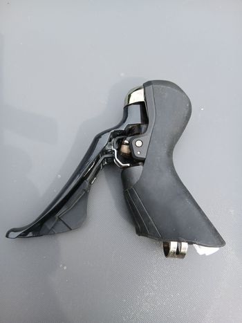 Used Shimano Ultegra ST-R8170 12-speed Shifter/Disc Brake Lever 2025 bike — image 6 of 6