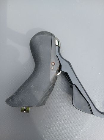 Used Shimano Ultegra ST-R8170 12-speed Shifter/Disc Brake Lever 2025 bike — image 3 of 6