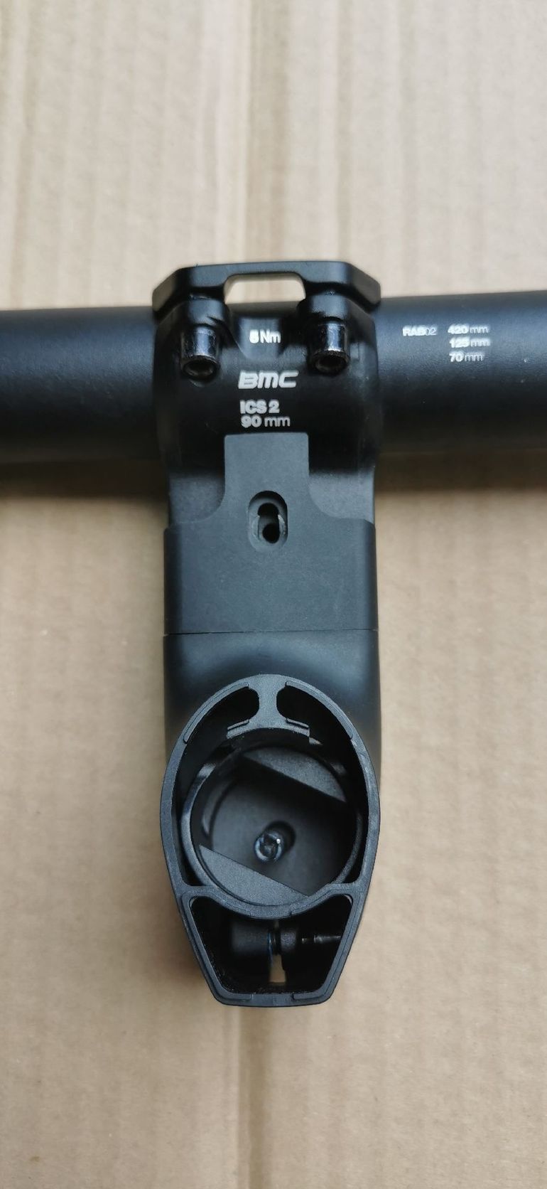 Used Bmc ICS 2 90mm Stem and RAB02 Handlebar 2025 bike — image 2 of 5