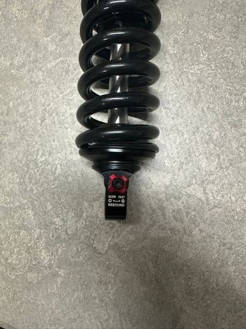Used Fox DHX2 Coil Shock 2025 bike — image 4 of 8