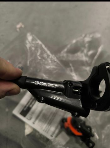 Used Shimano XT M8000 bike — image 4 of 4