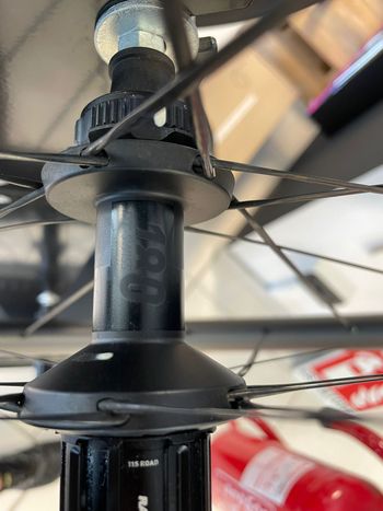 Used Dt Swiss Reserve 57/64 Wheelset bike — image 4 of 13