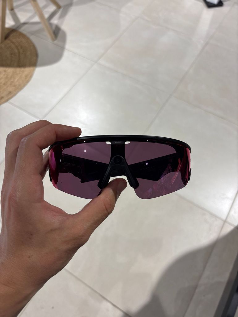 Used Oakley Meta Vanguard AI Glasses 2025 bike — image 2 of 3