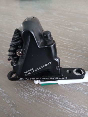 Used Shimano Ultegra BR-R8070 Remklauwen V + A voor schijven 160mm 2025 bike