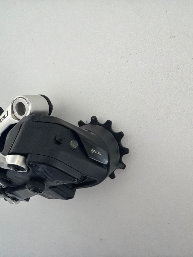 Used Sram Red AXS 12v bike — image 2 of 5