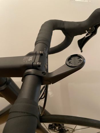 Used Wahoo ELEMNT BOLT v1 GPS Bike Computer 2017 bike — image 15 of 17