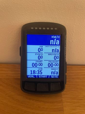 Used Wahoo ELEMNT BOLT v1 GPS Bike Computer 2017 bike — image 8 of 17