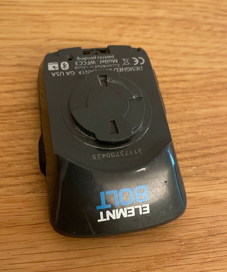Used Wahoo ELEMNT BOLT v1 GPS Bike Computer 2017 bike — image 5 of 17