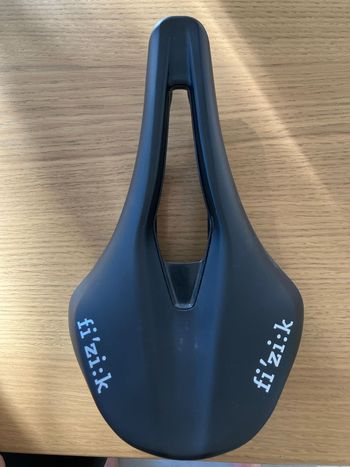 Used Fizik Tempo Argo R5 150mm bike