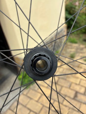 Used Rose R-Twenty Five 28" Road bike — image 8 of 11