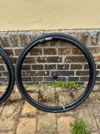 Used Rose R-Twenty Five 28" Road bike — image 3 of 11