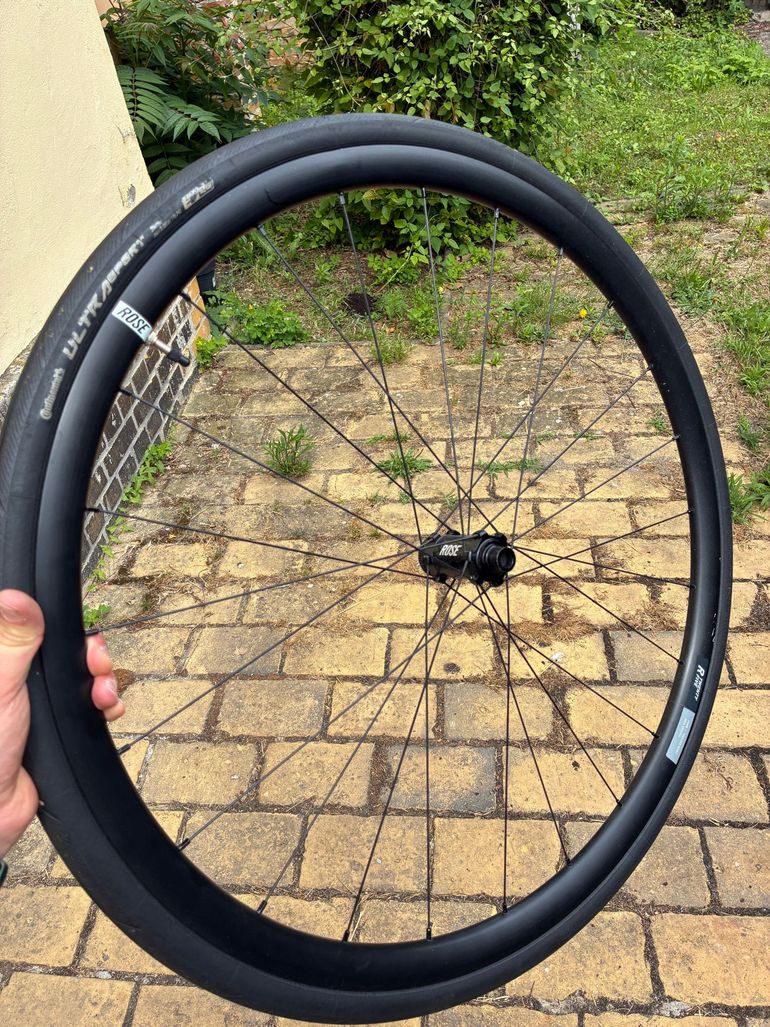 Used Rose R-Twenty Five 28" Road bike — image 7 of 11