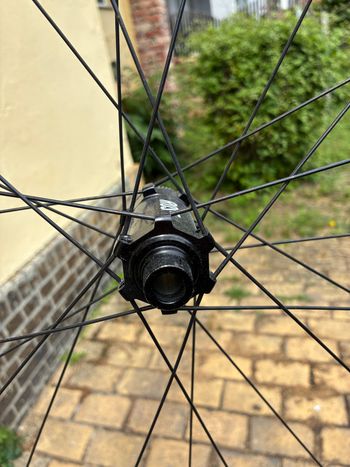 Used Rose R-Twenty Five 28" Road bike — image 4 of 11