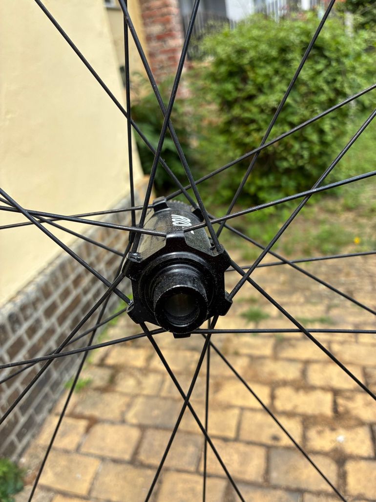 Used Rose R-Twenty Five 28" Road bike — image 4 of 11
