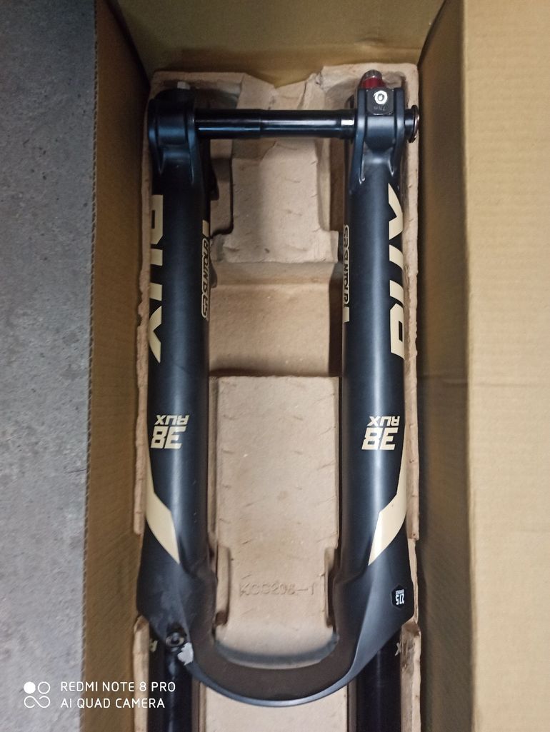 Used Sr Suntour RUX 200mm Travel 2024 bike — image 5 of 5