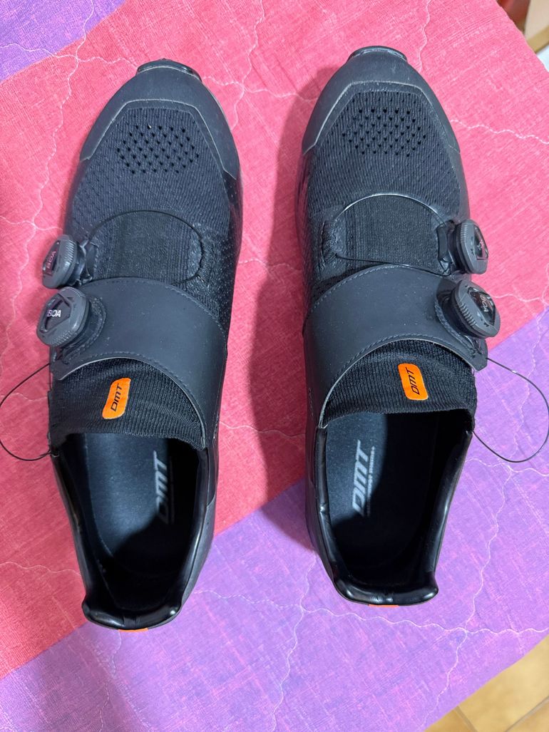 Used Dmt MH1 MTB Shoes bike — image 1 of 5