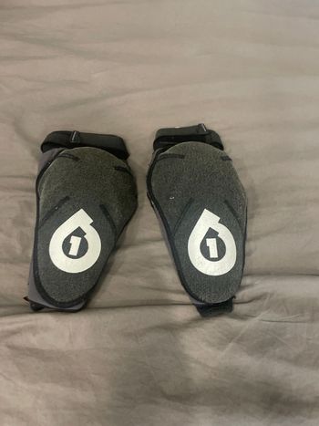 Used SixSixOne Protections for elbows and knees bike