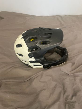 Used Bell Technical Bike Helmet bike — image 7 of 7