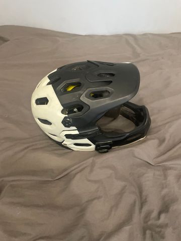 Bell Technical Bike Helmet bike d'occasion — image 7 sur 7