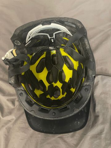 Bell Technical Bike Helmet bike d'occasion — image 4 sur 7