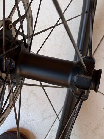 Used Roval Alpinist CLX II 2025 bike — image 2 of 15