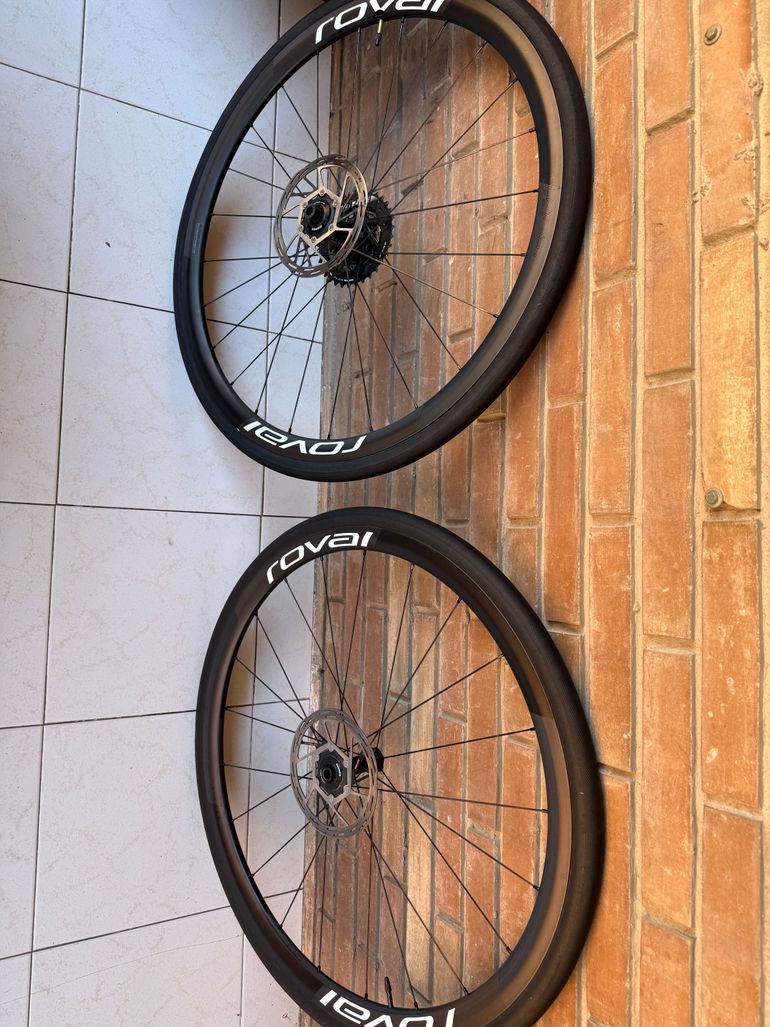 Used Roval Alpinist CLX II 2025 bike — image 6 of 15