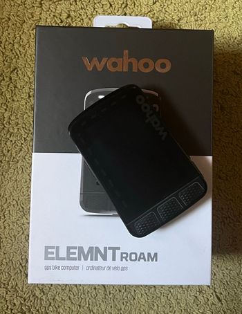 Used Wahoo ELEMNT ROAM v2 GPS Bike Computer 2025 bike