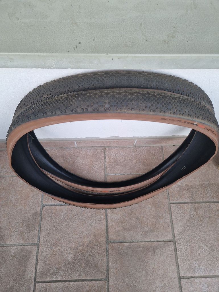 Used Schwalbe G-ONE Bite 45-622 (45x700) bike — image 2 of 3