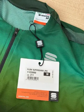 Used Sportful Flow Supergiara Jersey 2026 bike — image 3 of 4