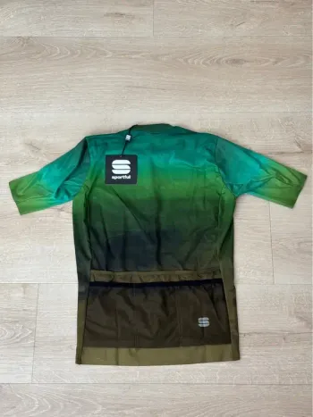 Used Sportful Flow Supergiara Jersey 2026 bike — image 2 of 4