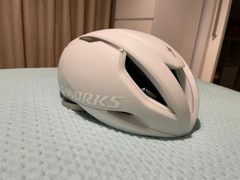 Used Specialized Evade 3 Helmet bike — image 3 of 11