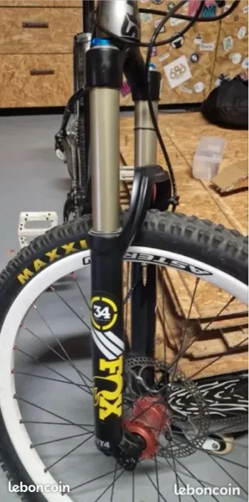 Used Fox 34 Performance bike — image 2 of 10