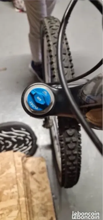 Used Fox 34 Performance bike — image 5 of 10