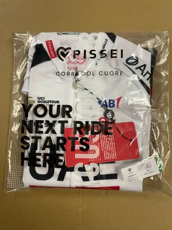 Used Pissei Team UAE Emirates Jersey 2026 bike — image 2 of 4