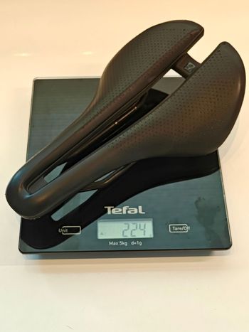 Used Bontrager Aeolus Elite bike — image 8 of 9