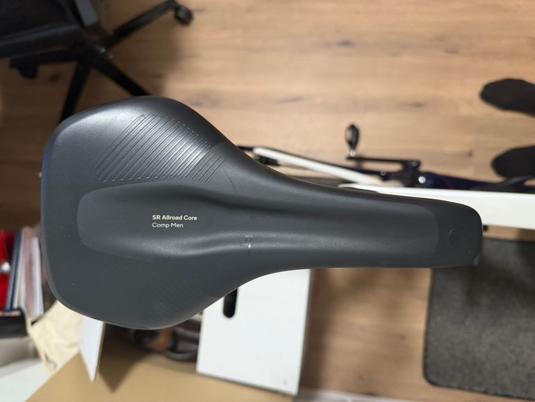 Used Ergon SR Allroad Core Comp Men M/L 2025 bike — image 3 of 4