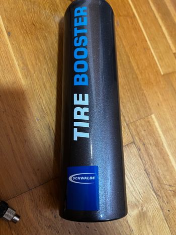 Used Schwalbe Compresor Tire Booster 2023 bike — image 3 of 4