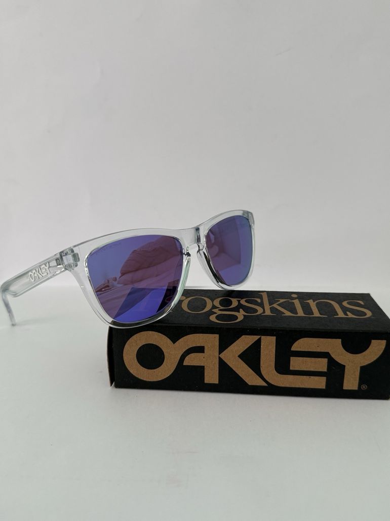 Used Oakley Frogskins OO9013 H7 55 bike — image 9 of 11