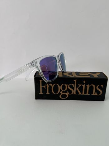 Used Oakley Frogskins OO9013 H7 55 bike — image 8 of 11