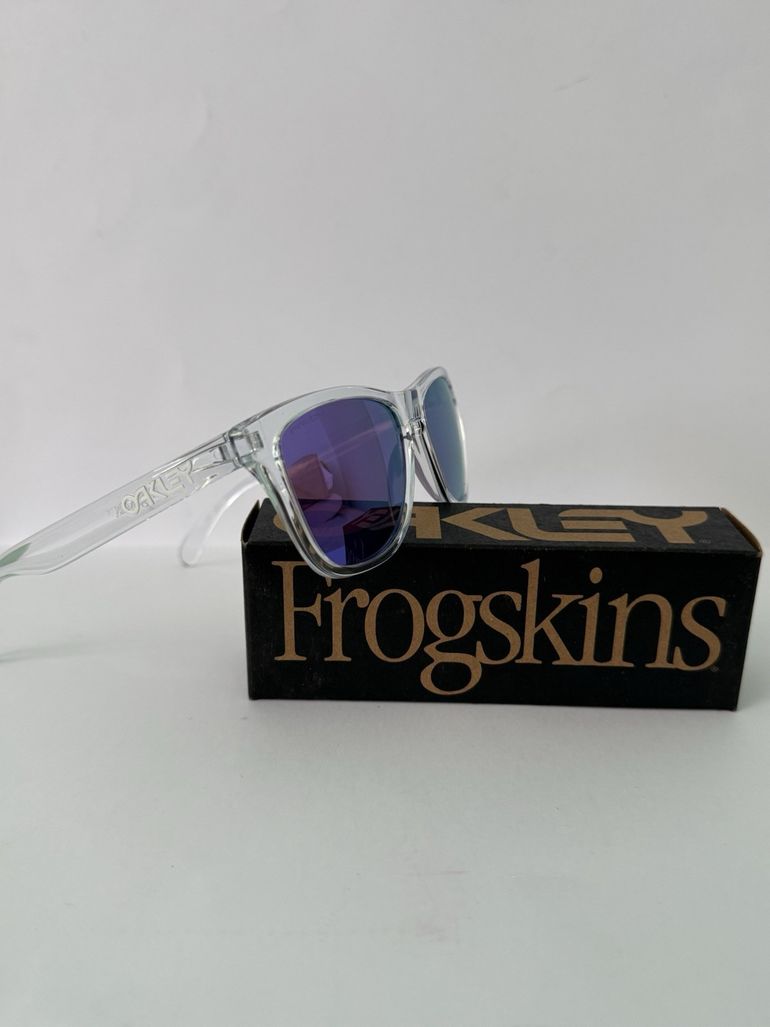 Used Oakley Frogskins OO9013 H7 55 bike — image 8 of 11