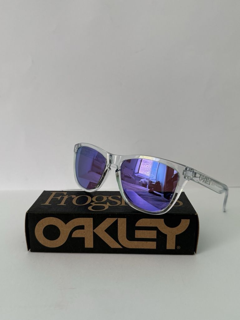 Used Oakley Frogskins OO9013 H7 55 bike — image 10 of 11