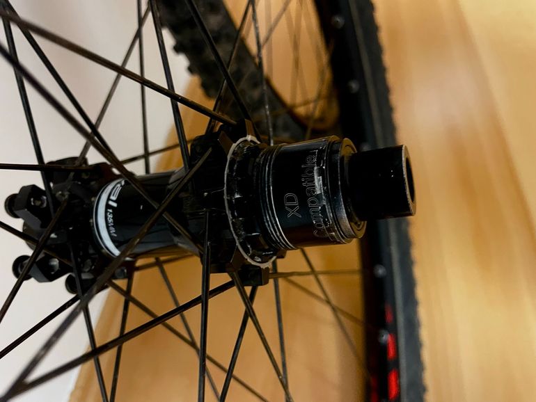 Used Roval Control 2014 bike — image 3 of 10
