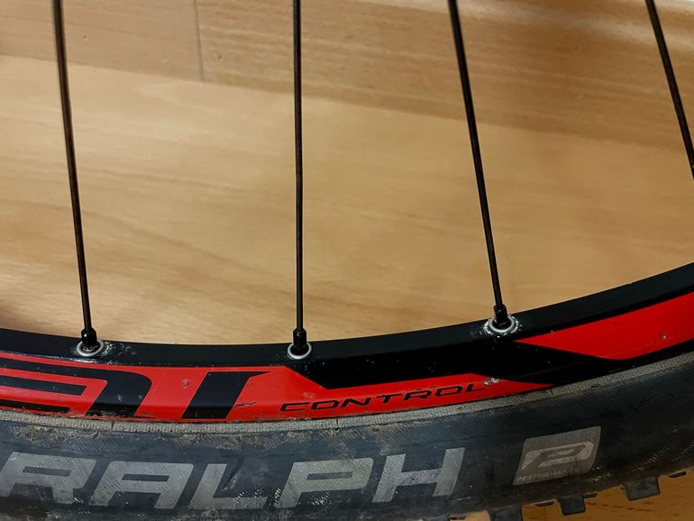 Used Roval Control 2014 bike — image 8 of 10