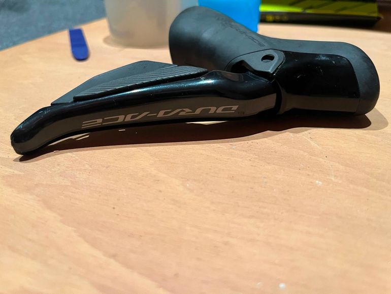 Used Shimano Dura-Ace ST-R9250-R 12-speed Right Shift/Brake Lever bike — image 2 of 2