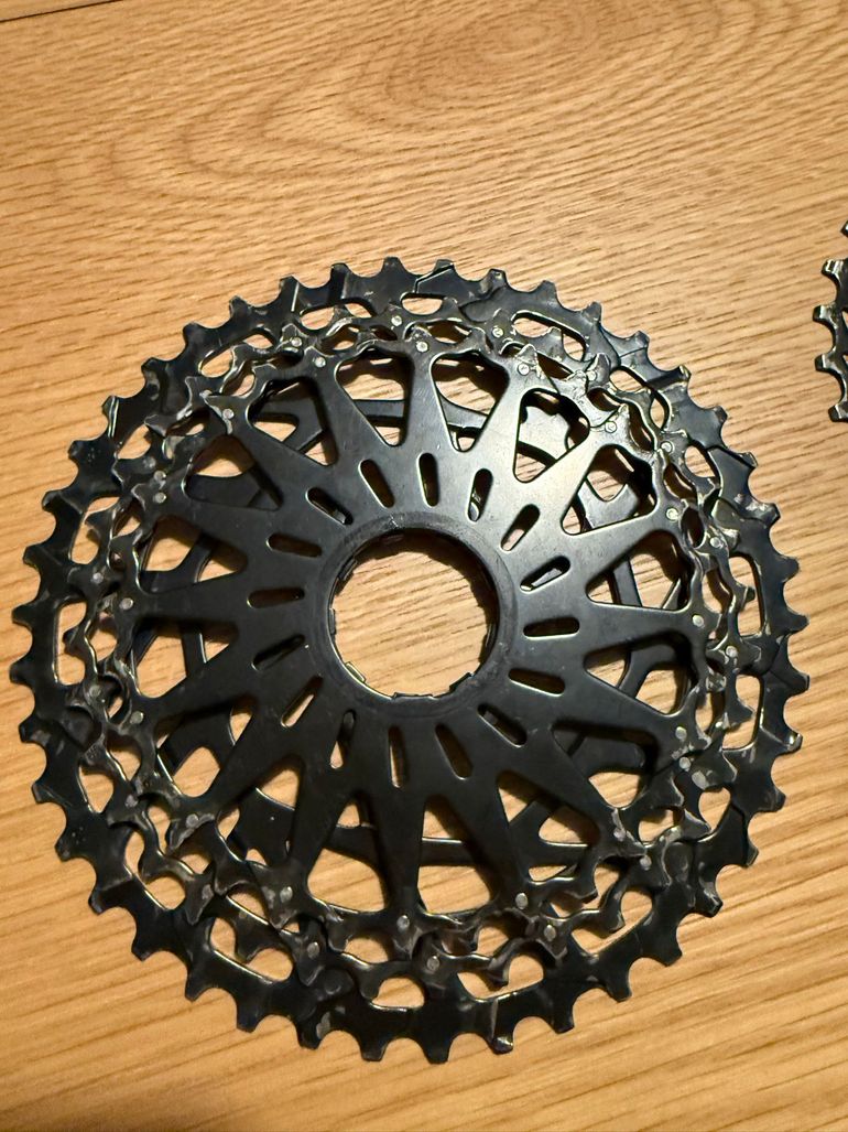 Used Sram PG1130 Cassette bike — image 6 of 6