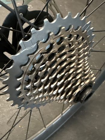 Used Zipp 404 Firecrest Disc Wheelset 2025 bike — image 3 of 4